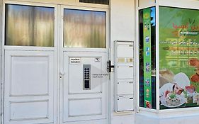 Schoene Ferienwohnung 80M2, 3 Schlafzimmer, 2 Baeder, Zentrumnah, 3Og